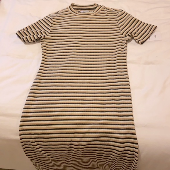 NEW RVCA striped T-shirt Dress - Picture 1 of 6